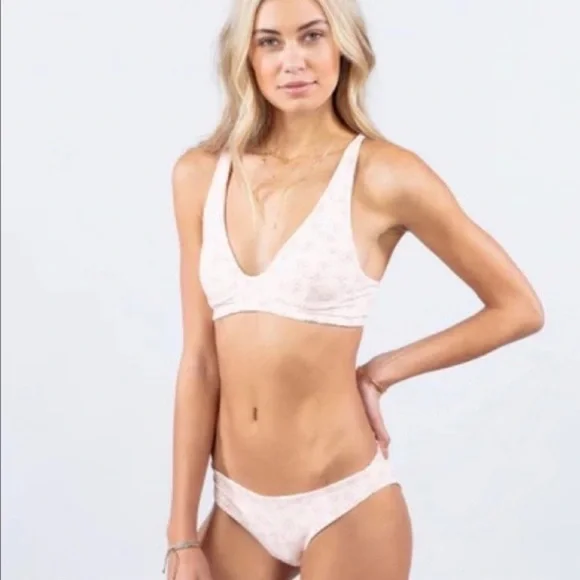 Rip Curl Floral Bikini - Multicolor - Picture 3 of 15